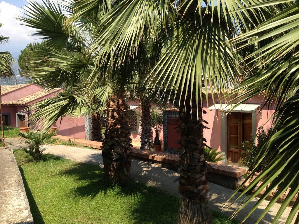 Villa Del Nespolo Fiumefreddo di Sicilia Dış mekan fotoğraf