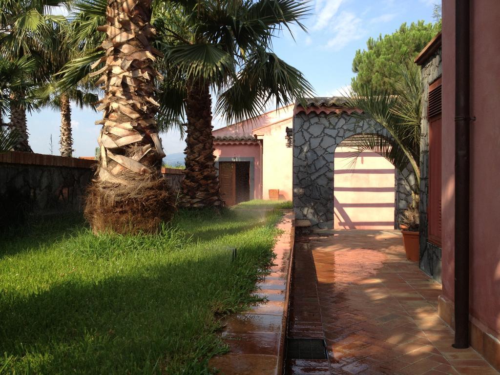 Villa Del Nespolo Fiumefreddo di Sicilia Dış mekan fotoğraf
